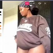 Mzansi babe with a big ass twerking naked on Instagram Live